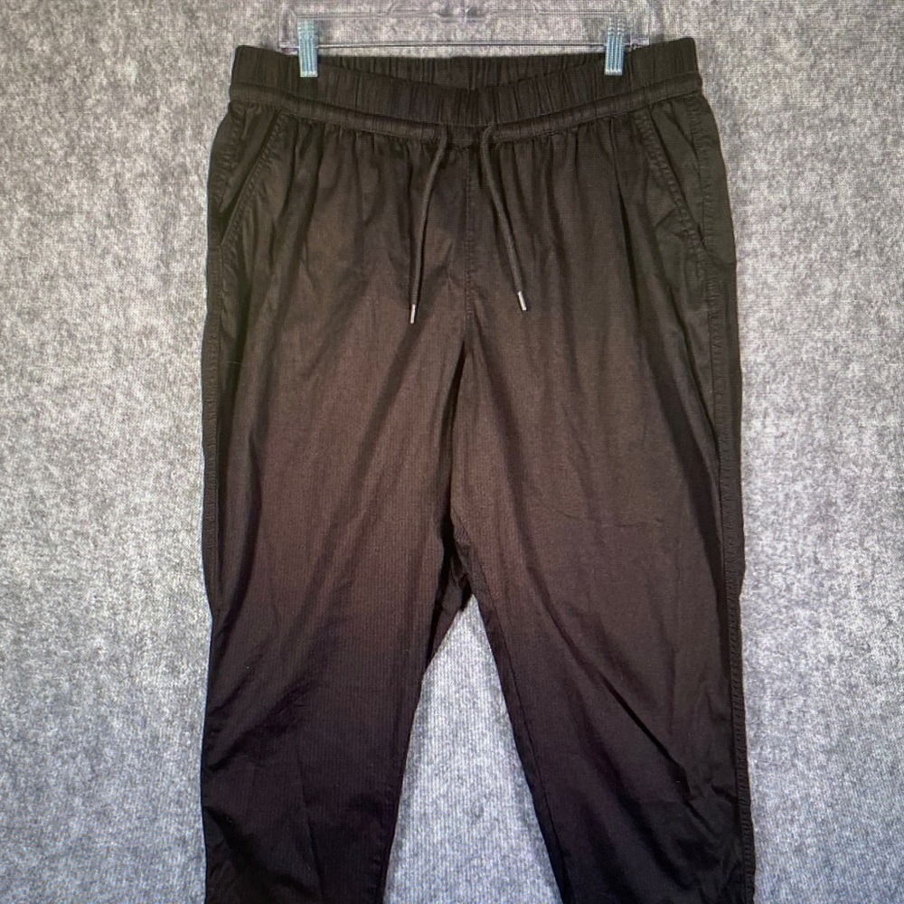 Pact Women's Black Cropped Drawstring Ankle Pants